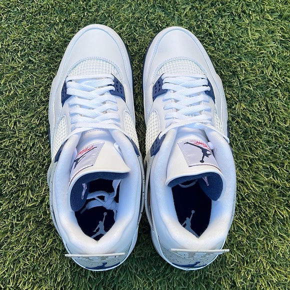 Air Jordan 4 Retro - Picture 3 of 5